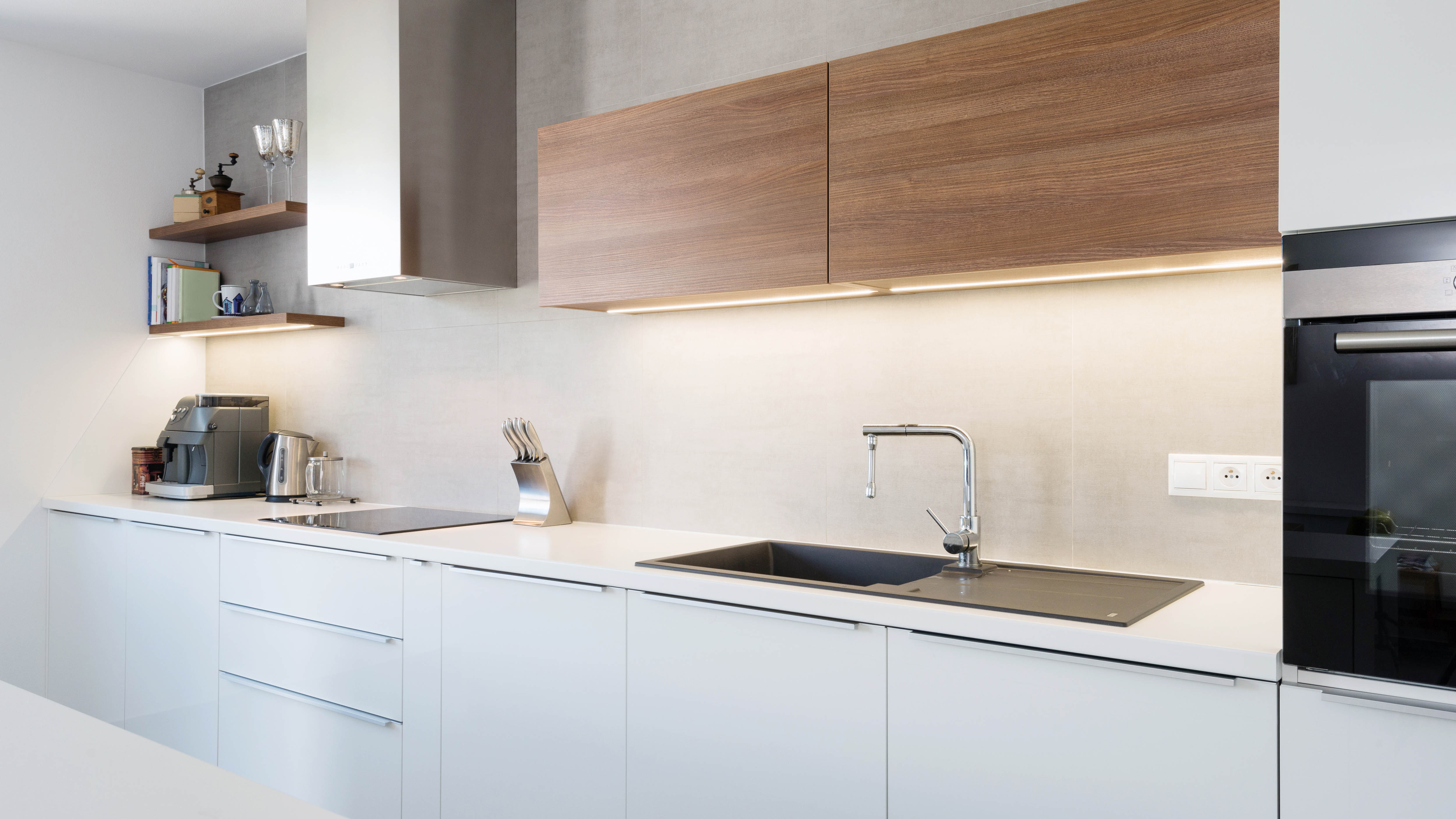 Flat panel under cabinet lighting discount