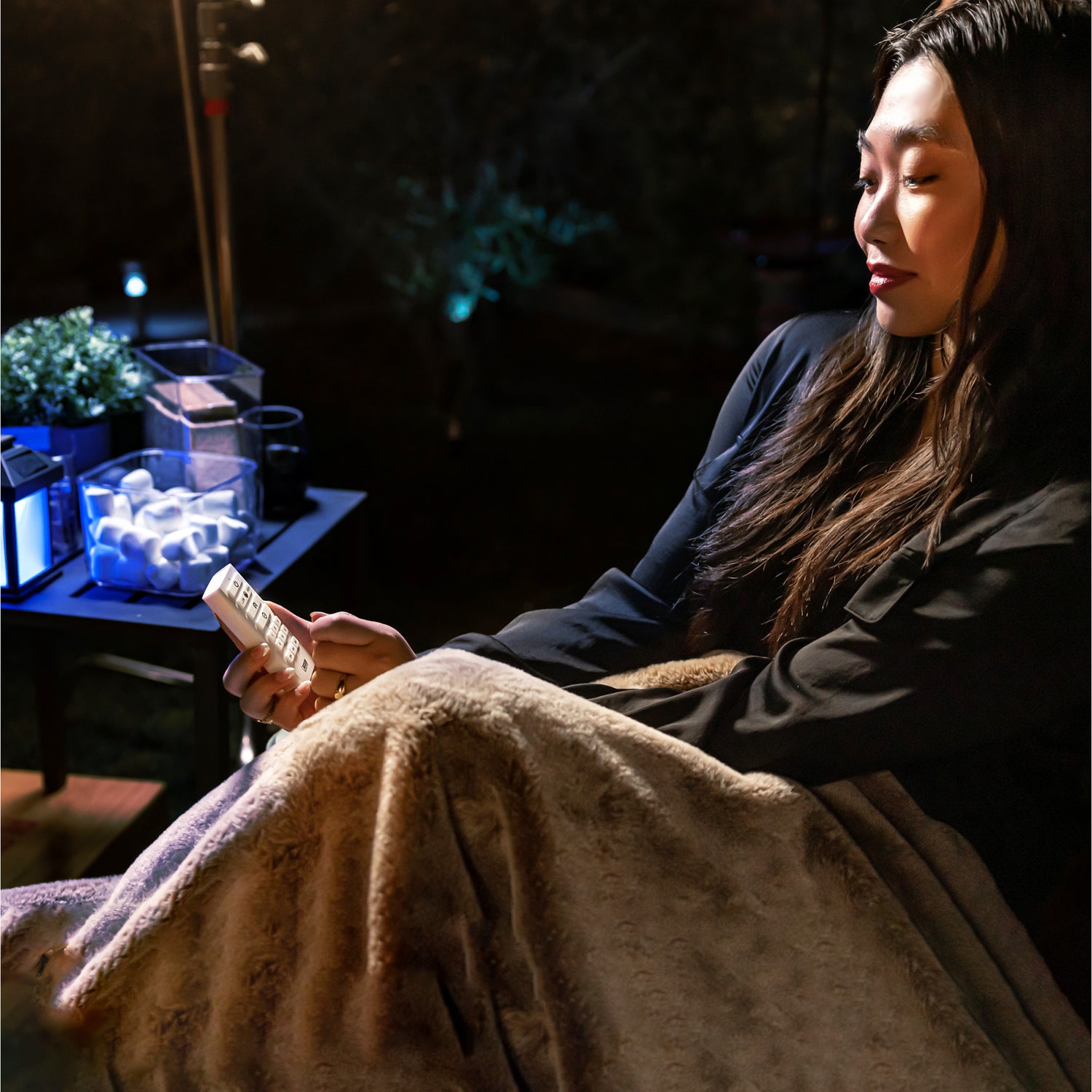 OneSync Landscape LED Round Solar Lantern