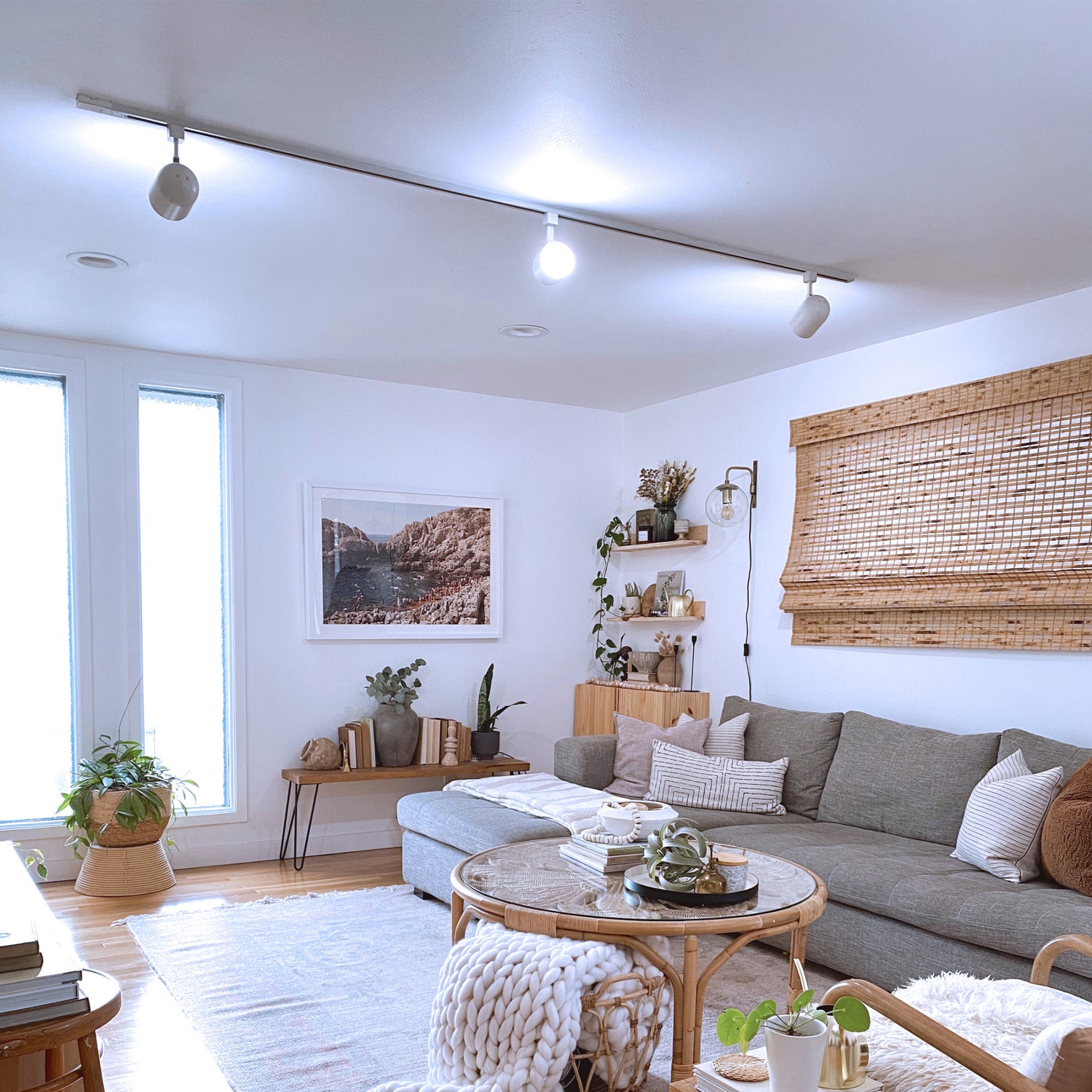 60-Watt Equivalent RGB-WattA19 Alexa Google Smart Bulb