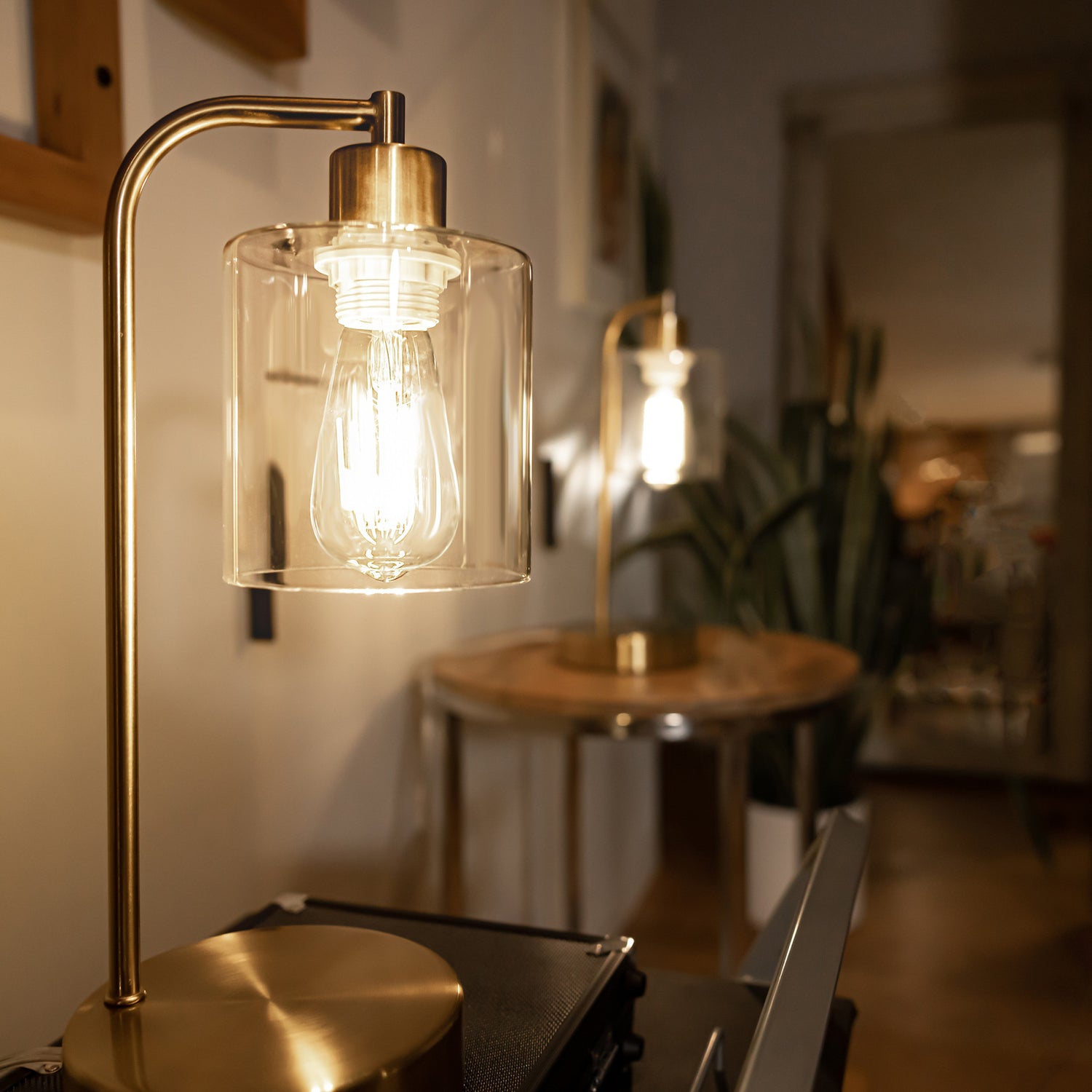 8.8W (60W Replacement) Soft White (2700K) ST19 Shape (E26 Base) LED Exposed White Filament Bulb
