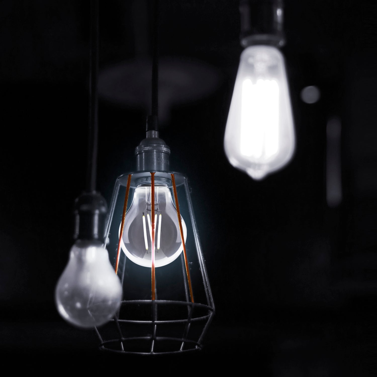 4W (25W Replacement) AT19 E26 Dimmable Straight Filament Smoke Glass Vintage Edison LED Light Bulb, Daylight