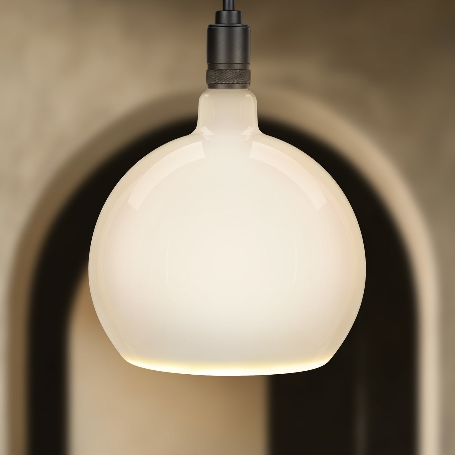 5.5W Soft White (2700K) Dimmable Frosted Globe LED Bulb