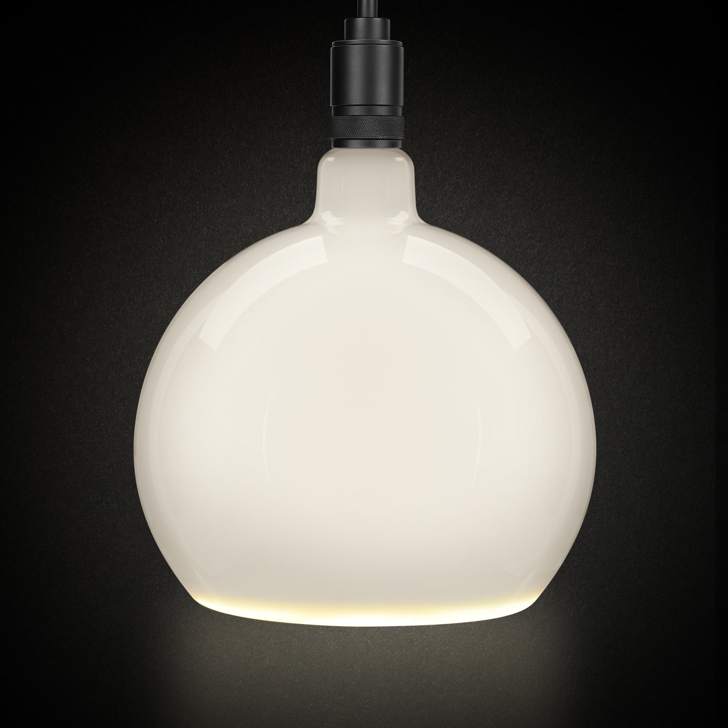 5.5W Soft White (2700K) Dimmable Frosted Globe LED Bulb