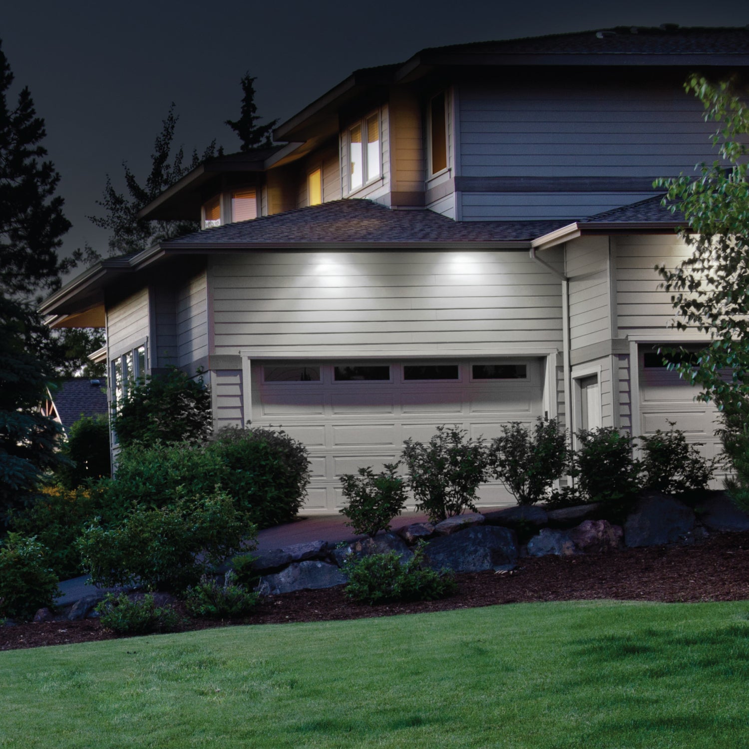 28W Daylight (5000K) Dusk to Dawn Photocell Sensor Outdoor Integrated LED Security Dual Head Flood Area Light