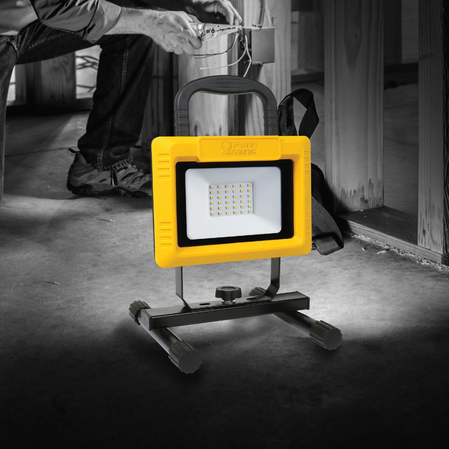3000 Lumens Plug-in LED Worklight - Feit Electric