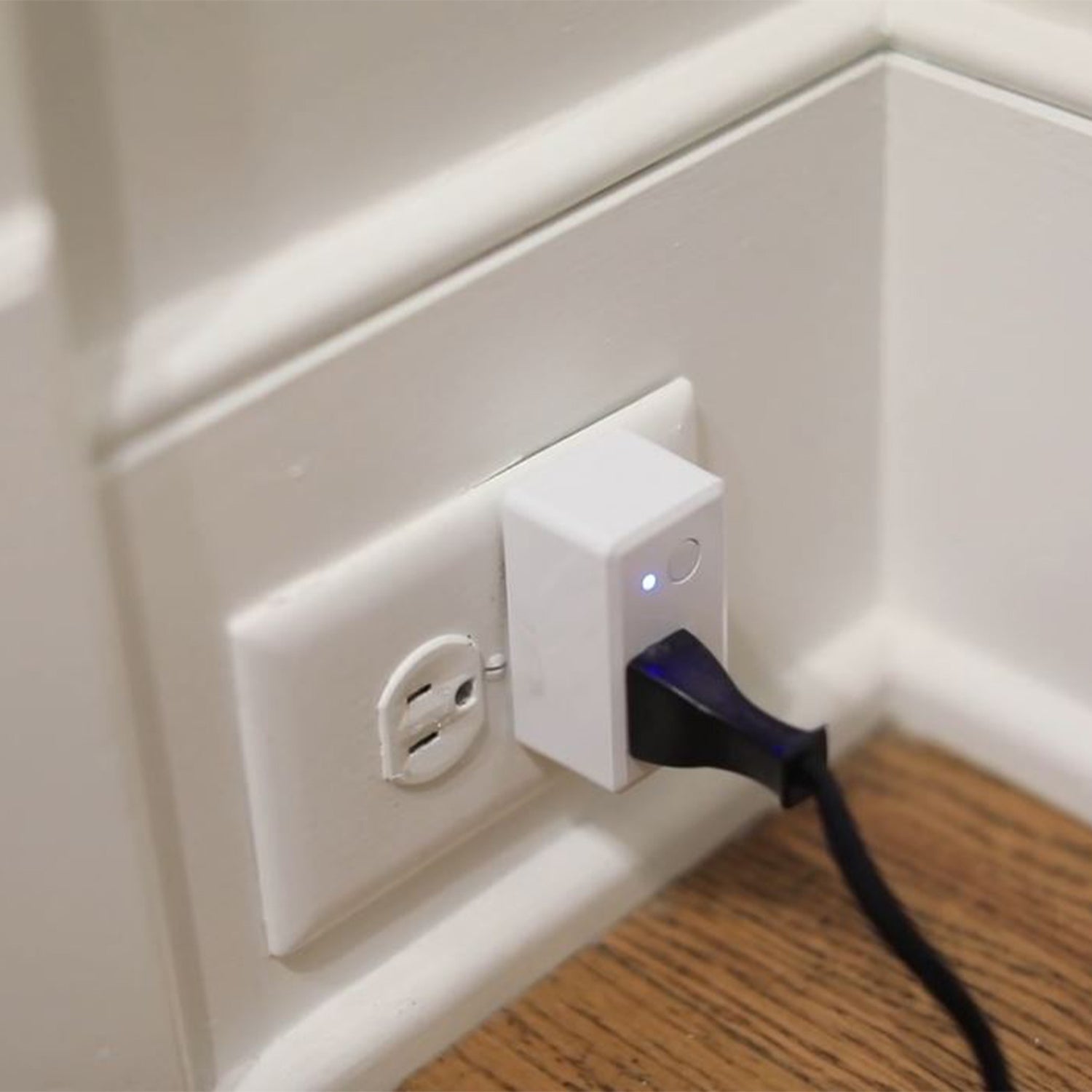 Indoor Smart Wall Plug (3-Pack)